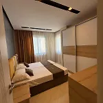 Nova Apartaments Qerret